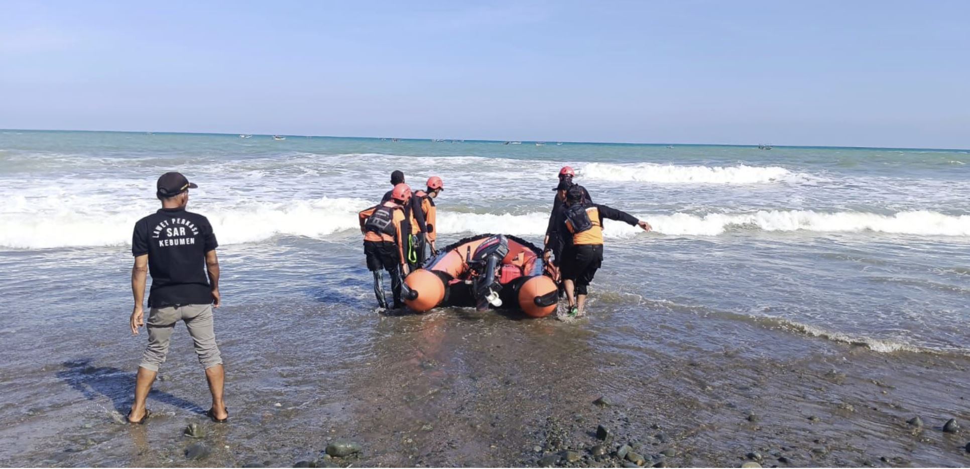 Tiga Remaja Asal Banjarnegara Terseret Ombak di Pantai Watu Bale Kebumen, Seorang Hilang